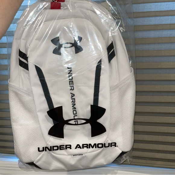 Under Armour 1384672 UA Hustle 6.0 Storm Backpack School Laptop Book Bag - Picture 1 of 3